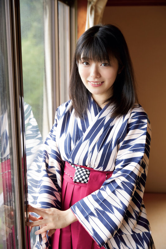 『アイドルワン どうかな？ 山田かな』清純なルックスにGカップのボディでかなに一目惚れ！！初々しいデビュー作のグラビアアイドル動画:6